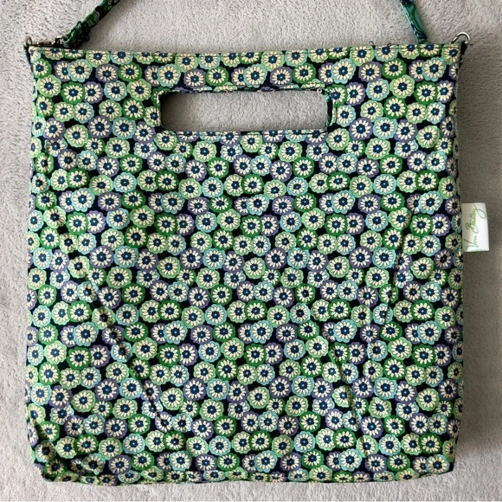 Vera Bradley - Picture 5 of 14